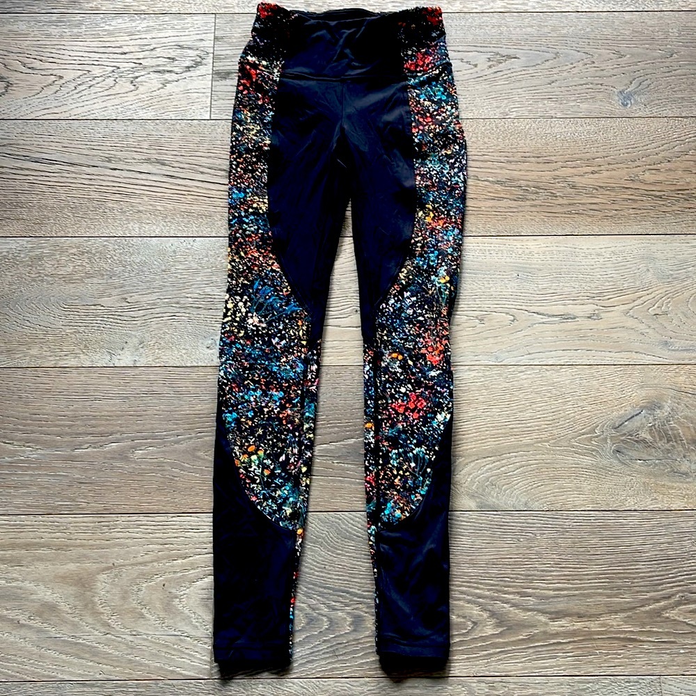Lululemon Wake and Train Tight 28” Black/Flowerescent Multi Color 4 Dot - Picture 2 of 10